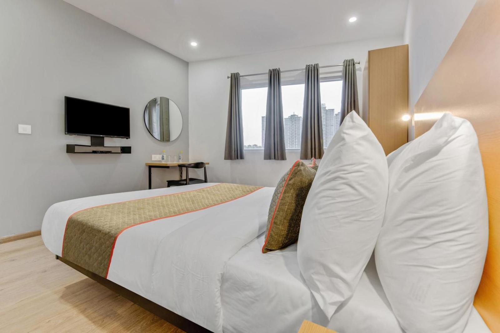 Hotel Aerotech Ню Делхи Екстериор снимка
