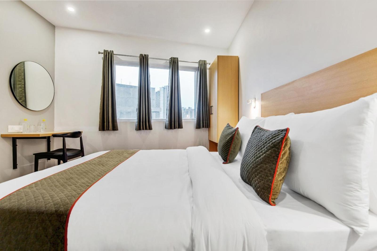 Hotel Aerotech Ню Делхи Екстериор снимка